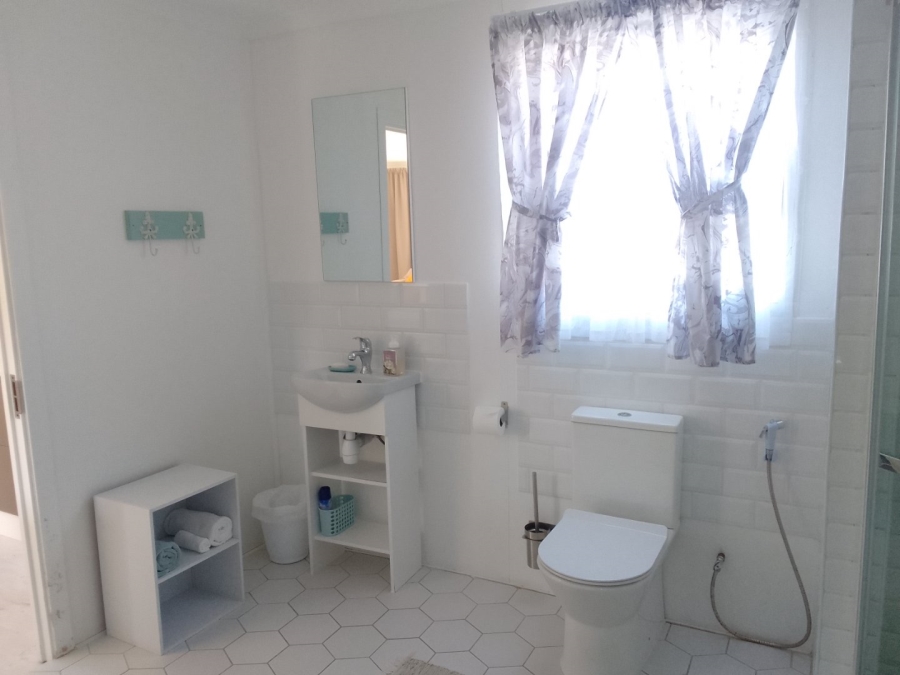 4 Bedroom Property for Sale in Lamberts Bay Western Cape